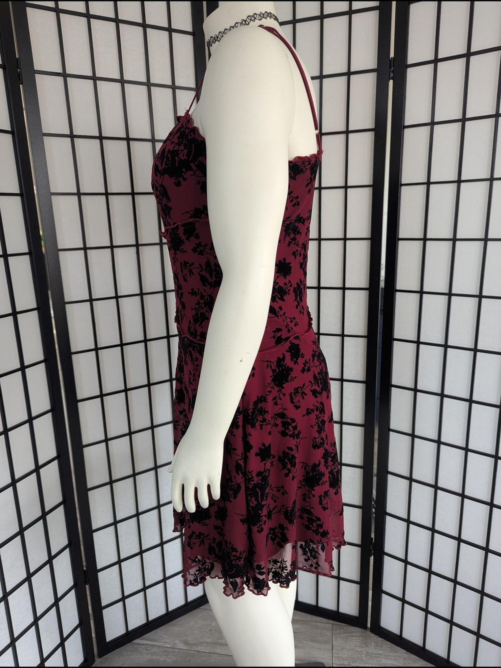 Cider Curve Spaghetti-Strap Dress in Burgundy with Velvet Black Flowers 0XL - Picture 2 of 6